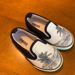 Toddlers shoes- little boys - size 7